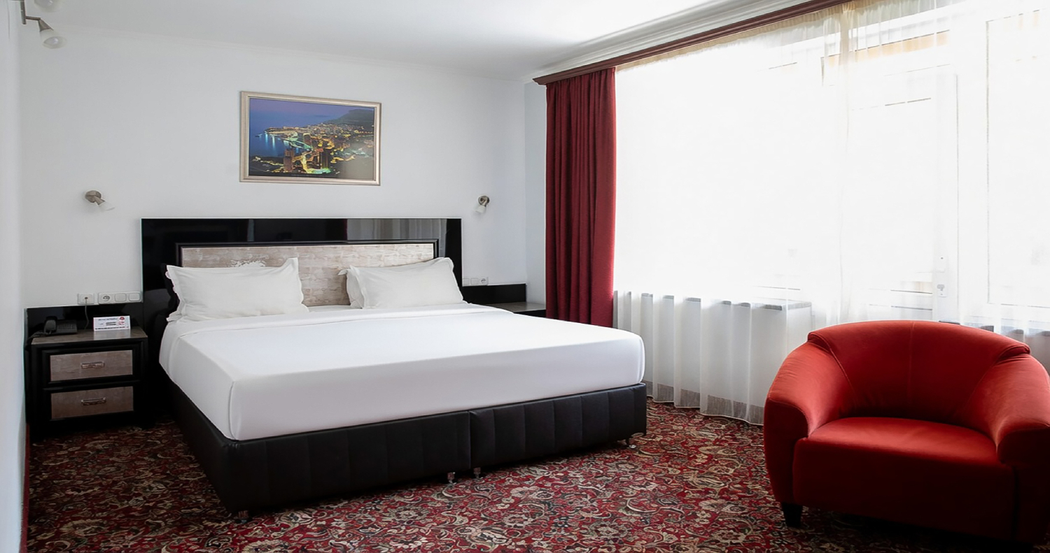 Standard King Room